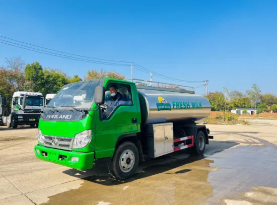 Camion del latte da 6000 litri 2 scomparti del serbatoio con sistema di autopulizia CIP